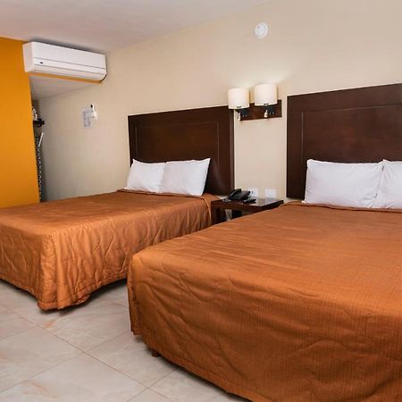El Camino Hotel & Suites Heroica Caborca Exteriör bild