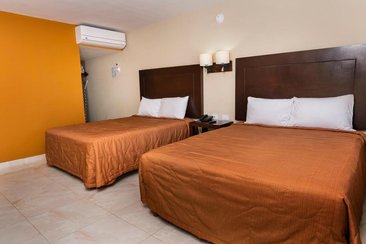 El Camino Hotel & Suites Heroica Caborca Exteriör bild